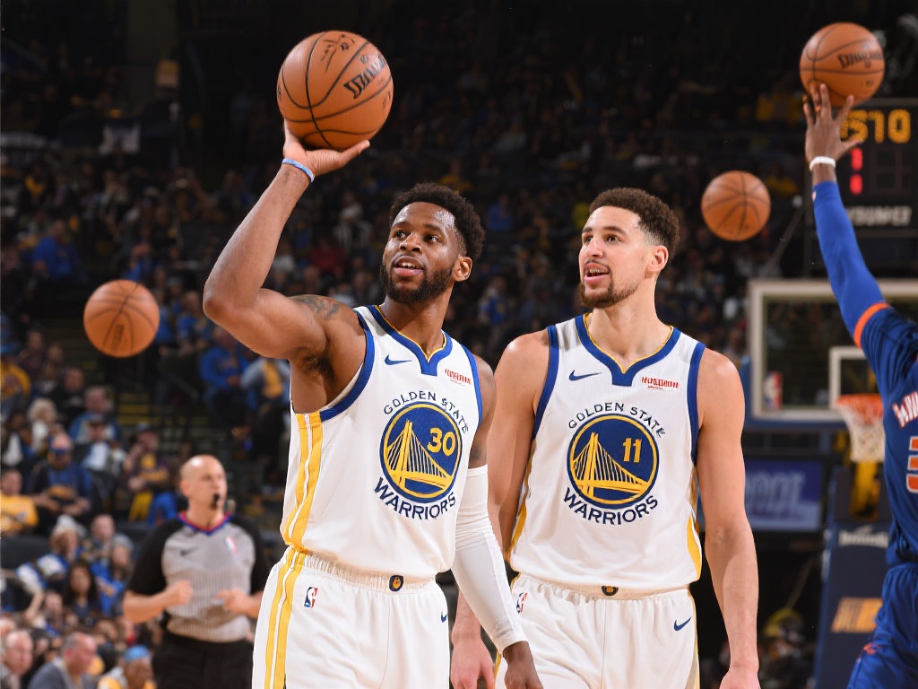 同时保持动 同时保持动