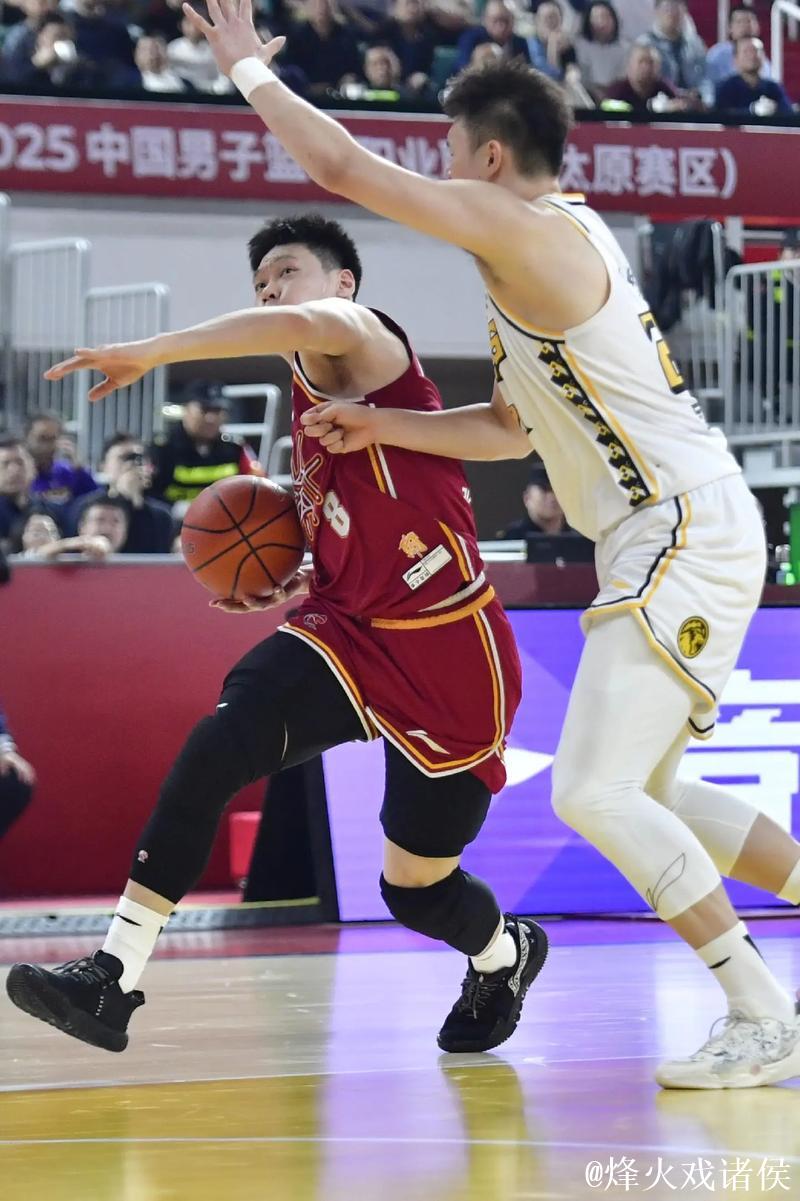 山西男篮揭幕战评分:输球可理解,但输得方式难接受 山西男篮揭幕战评分:输球可理解,但输得方式难接受