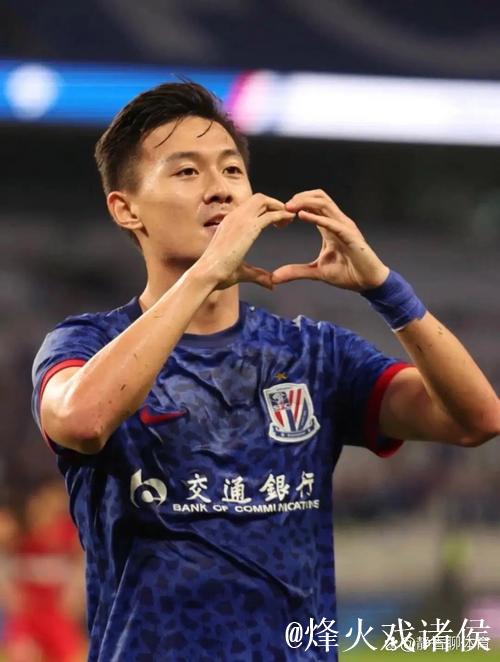 蒋圣龙突遭伤病出战世预赛存疑 国足后防严重减员